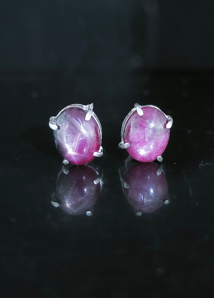 Rubí Estrella Cabochon - Altezza: 10 mm - Larghezza: 8 mm- 3.2 g - (2) #1.0