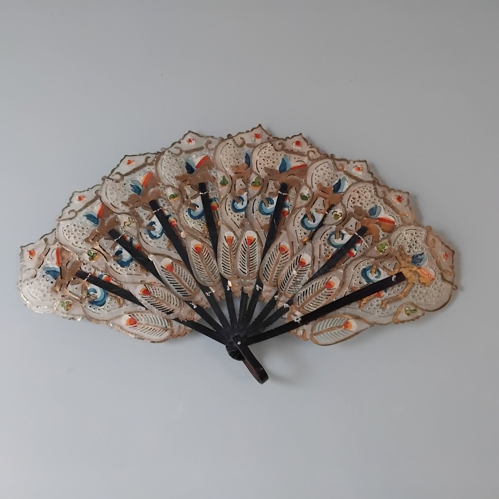 Ventaglio  (21) - Legno, Tessuto, Pelle, Carta - Indonesia, Cina, Italia #3.2