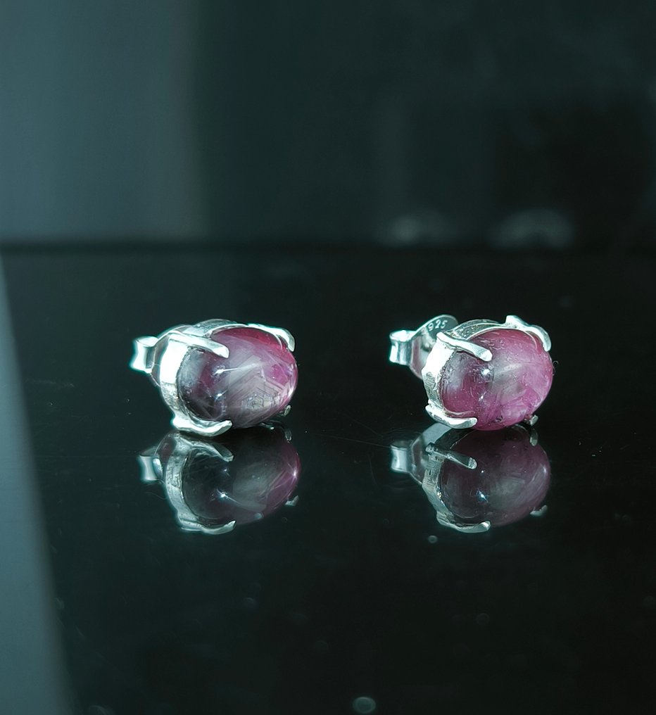 Rubí Estrella Cabochon - Altezza: 10 mm - Larghezza: 8 mm- 3.2 g - (2) #2.1