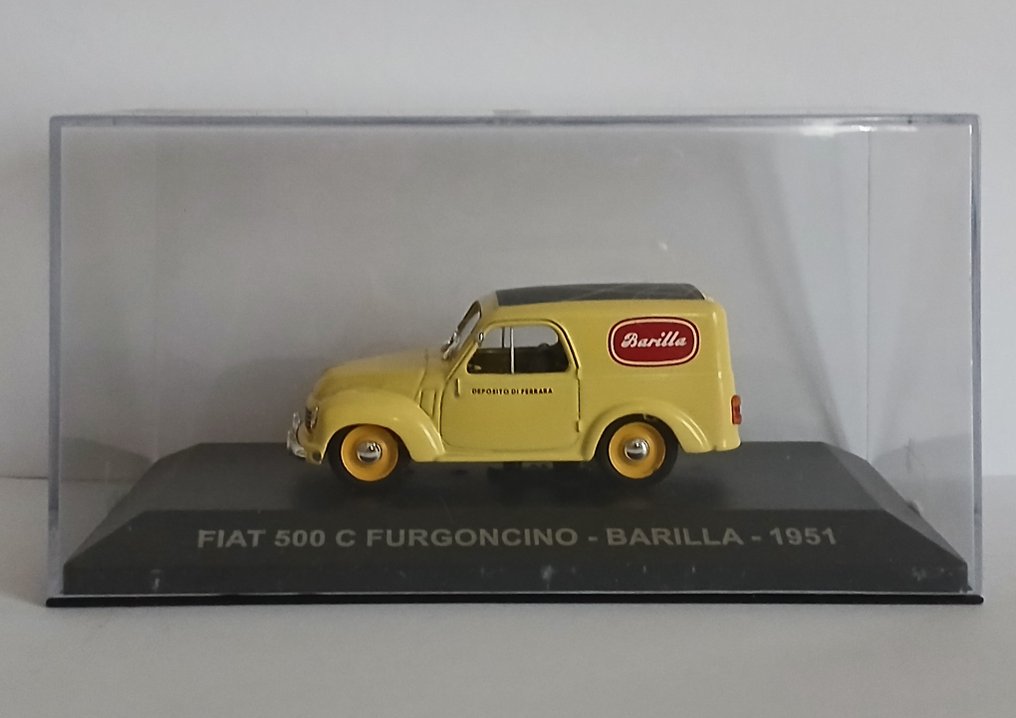 IXO 1:43 - Modellbil (11) - Lotto con 11 modellini "Veicoli Commerciali" - Oldtimers kommersielle kjøretøy #4.3