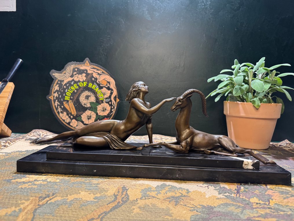 Alex Keléty - Statue, Naakte vrouw met gazelle - 19 cm - Bronze, Marble #1.0