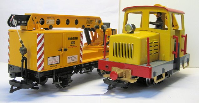 Märklin, LGB G - 4042 - Conjunto de comboios (2) - Locação de caminhão de serviço com guindaste e caminhão-guindaste Matra. #1.0