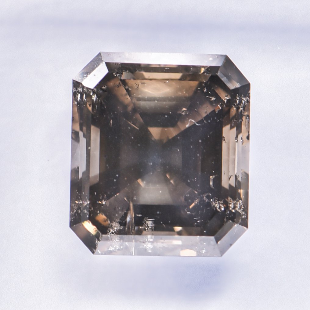 Zonder minimumprijs - 1 pcs Diamant (Natuurlijk gekleurd) - 2.56 ct - Smaragd - Fancy deep Grijsachtig, Oranjeachtig Geel - P1 - International Gemological Institute (IGI) - VG #2.1