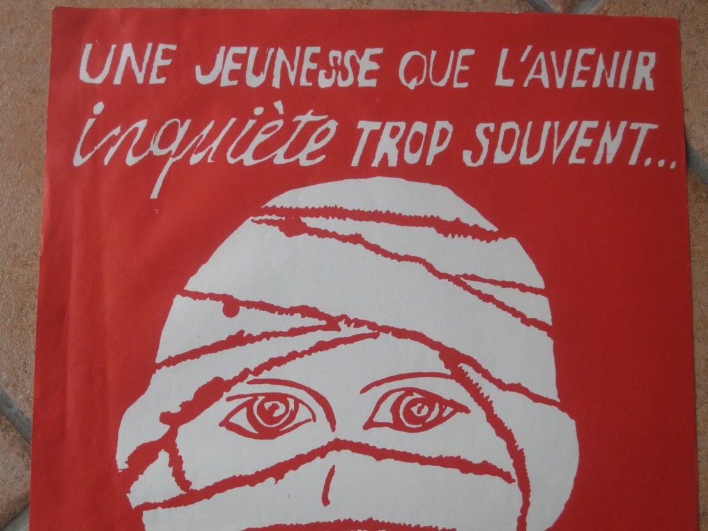 Anonymous - UNE JEUNESSE QUE L'AVENIR inquiète TROP SOUVENT... MAI 68 Paris - 1960s #1.0