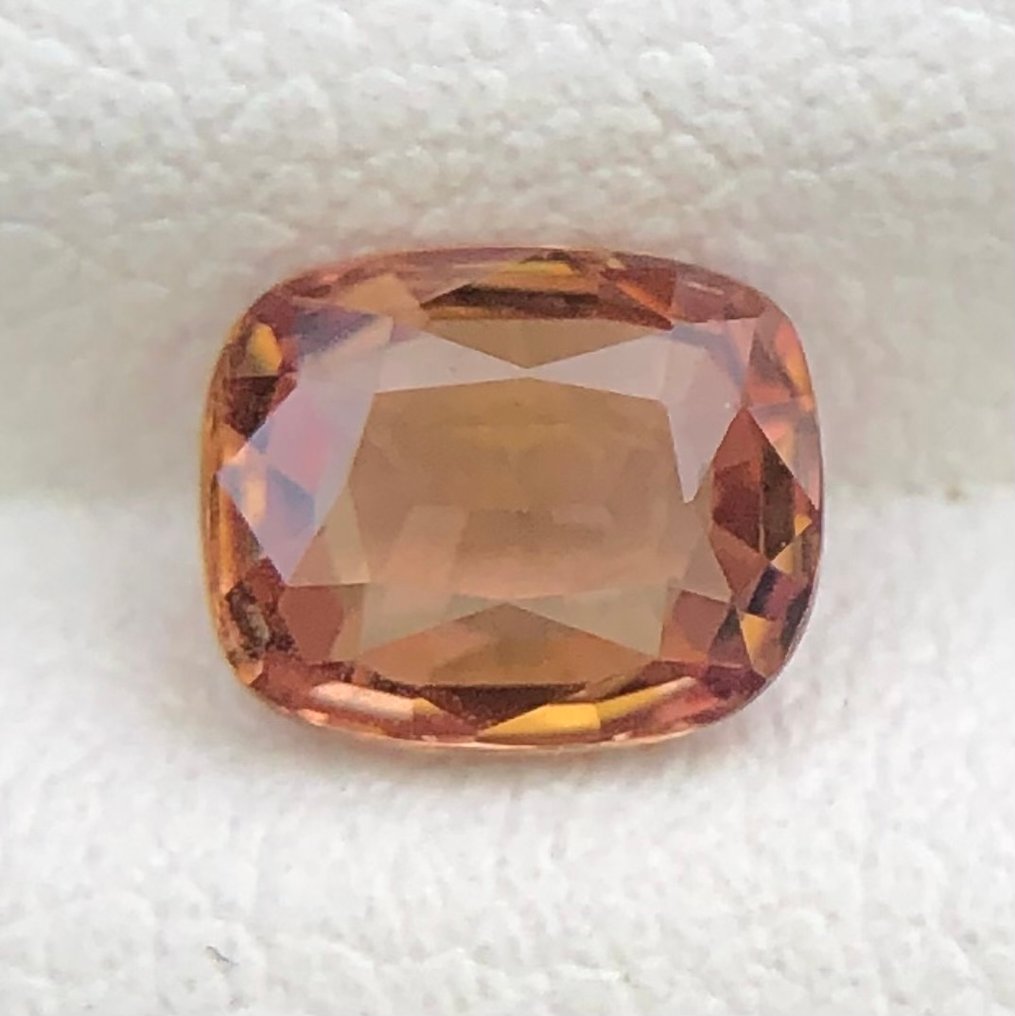 Zonder minimumprijs - 1 pcs Oranje, Geel Saffier - 1.04 ct - nternational Colored Gemstone Association (ICA GemLab) - Natuurlijke saffier #1.0