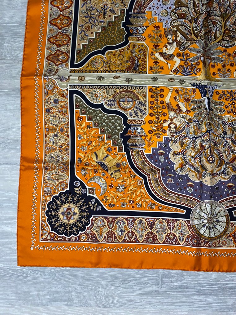 Hermès - Aux portes du Palais - Scarf #3.2