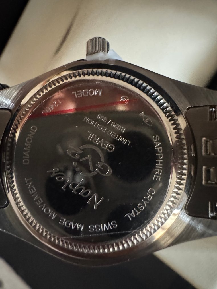 Gevril - naples - 没有保留价 - 12405 - 中性 - 2025 #4.3