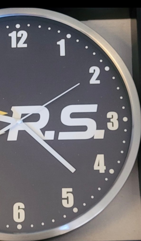 Wall clock - stainless steel, Glass - 2020+ - Rs #2.1