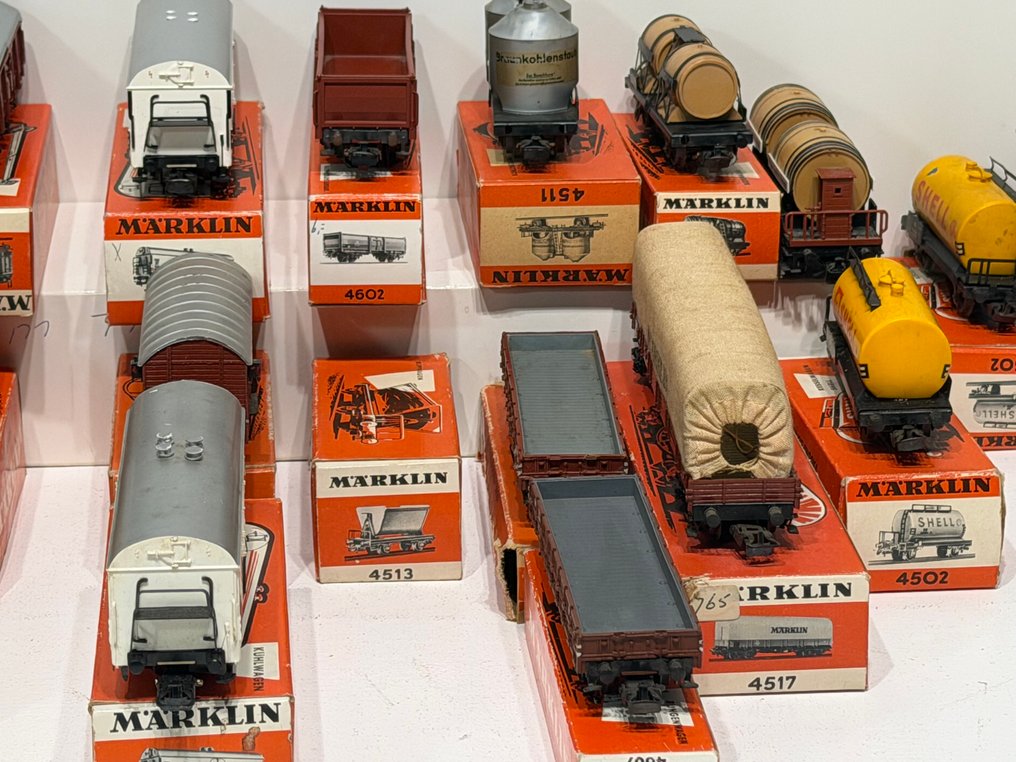 Märklin H0 - 4500/4600 serie - Vagón de tren de mercancías a escala (18) - 18 vagones de mercancías - DB #2.1