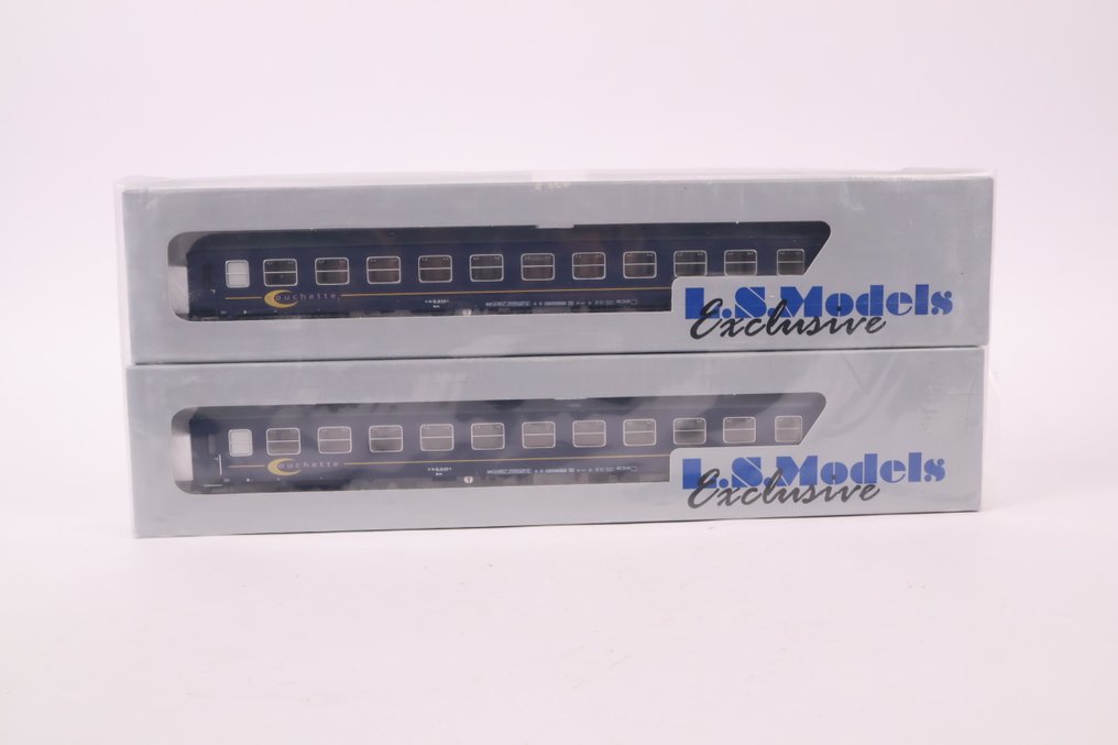 LS Models H0 - 12097 - Modeltog passagervogn sæt (1) - Sæt af to couchette ligrijuiger type Bcm. - NS #2.1