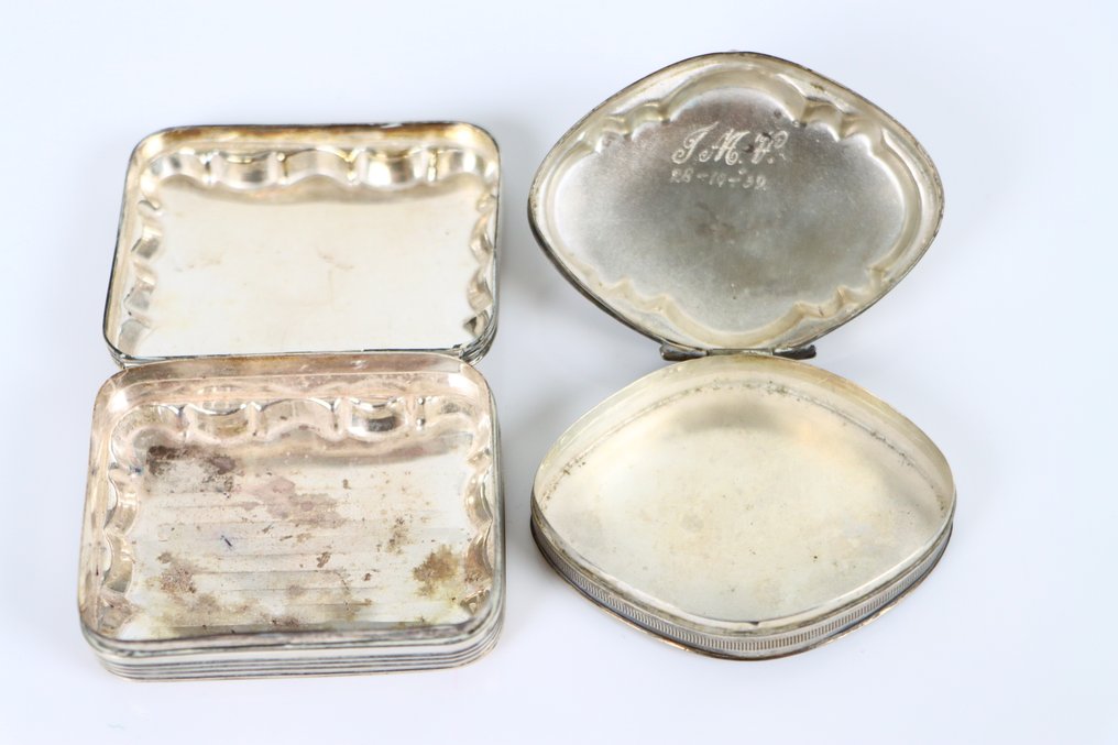 Pillbox - .835 silver, 2x / Snuff box #2.1