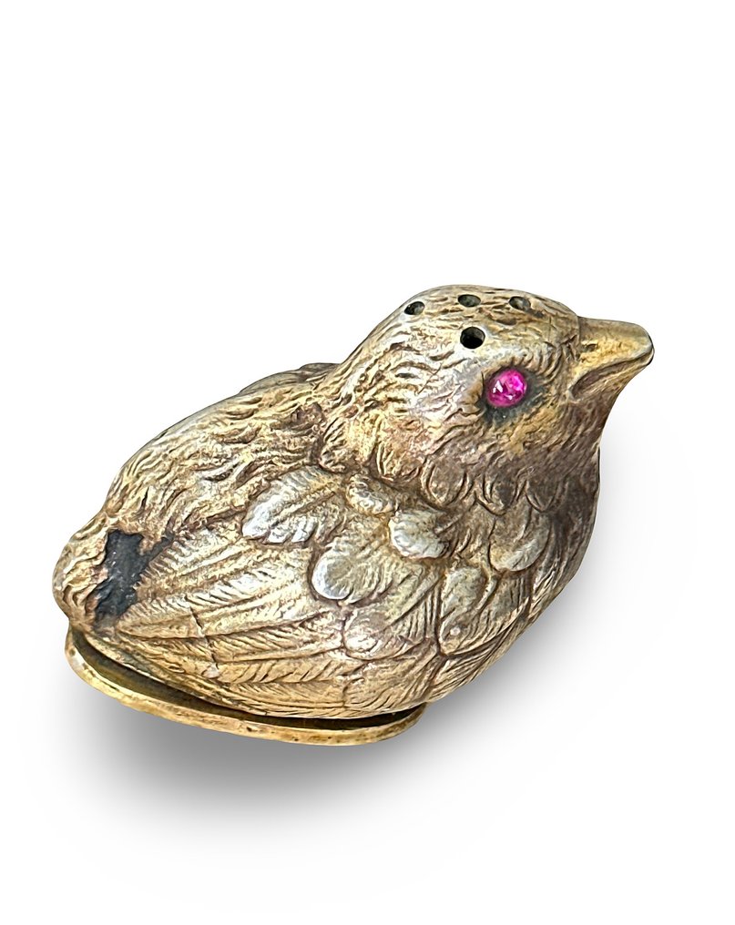 Pojemnik na przyprawy - Vermeil (grubo złocone), Srebro pr. 800 - Soliarka lub pieprzniczka, oczy rubinowe, kształt łabędzia. #1.0