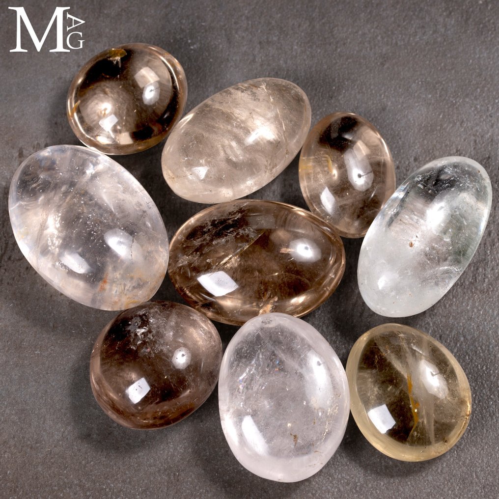 Set of Natural Smoky Quartz Palm Stones – Madagascar (9 pcs) - Altezza: 50 mm - Larghezza: 45 mm- 695 g #4.3
