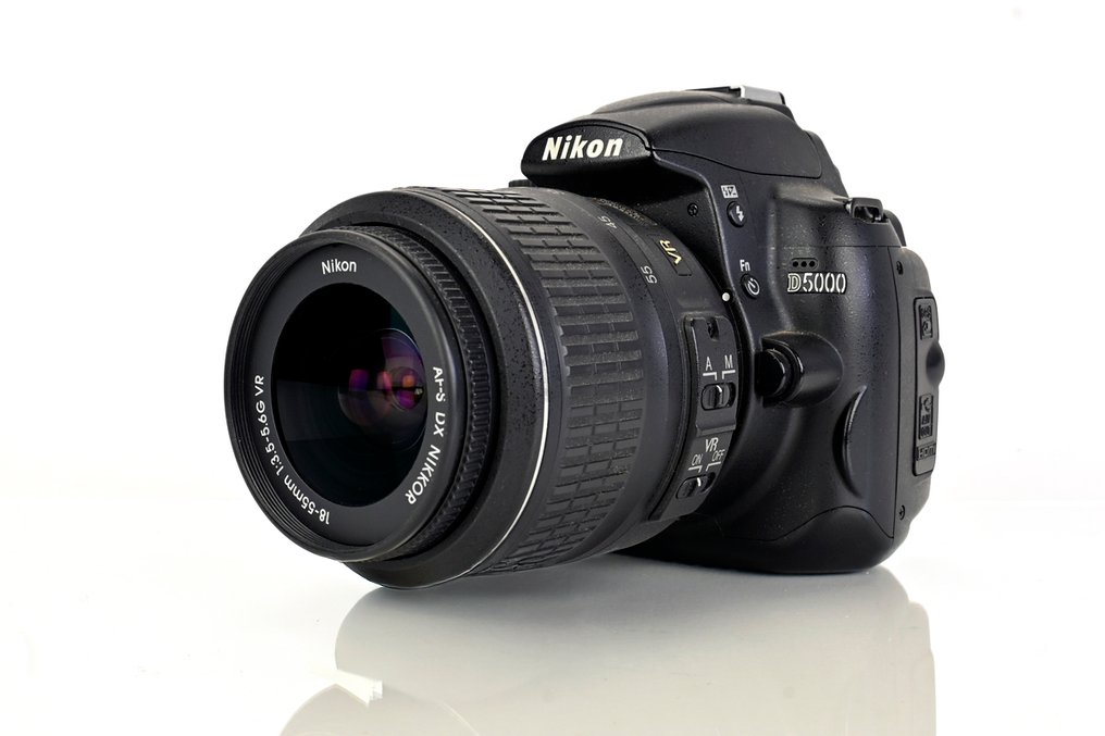Nikon D5000 + Nikon 18-55mm VR + cameratas Digitale reflex camera (DSLR) #3.2
