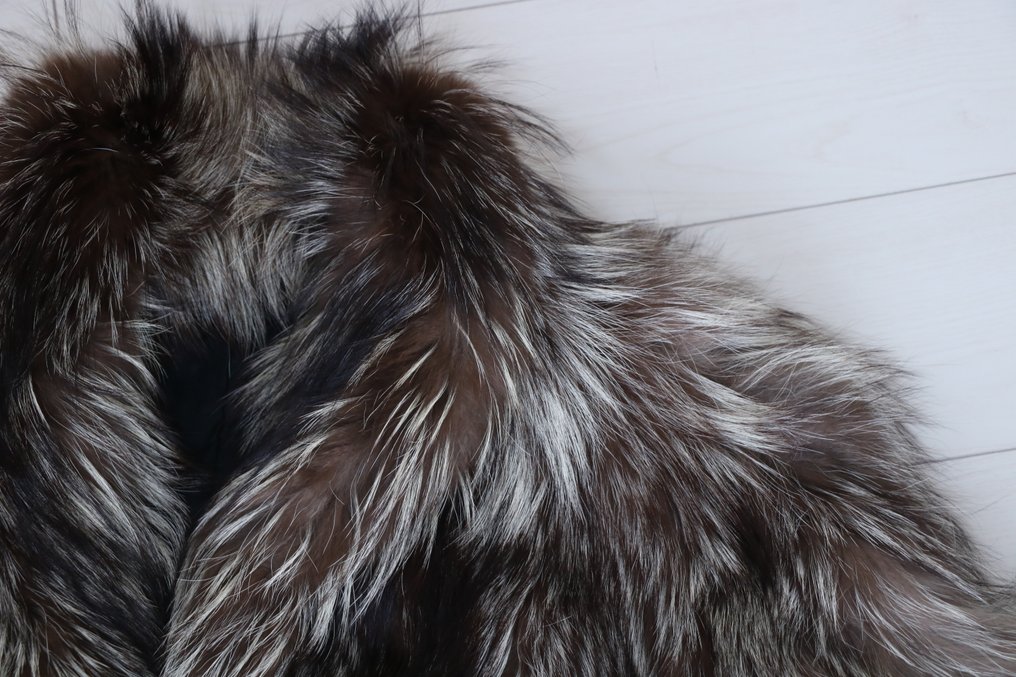 Saga Furs - 毛皮大衣 #4.3