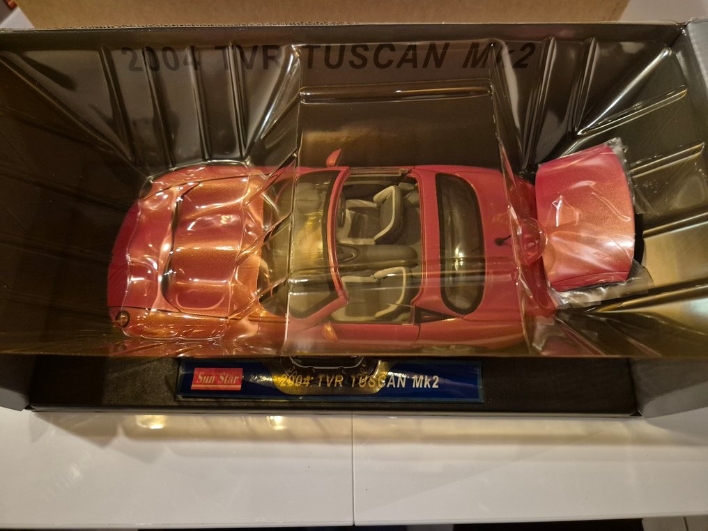 Sunstar 1:18 - Modell autó - 2004 TVR Tuscan Mk2 #4.3