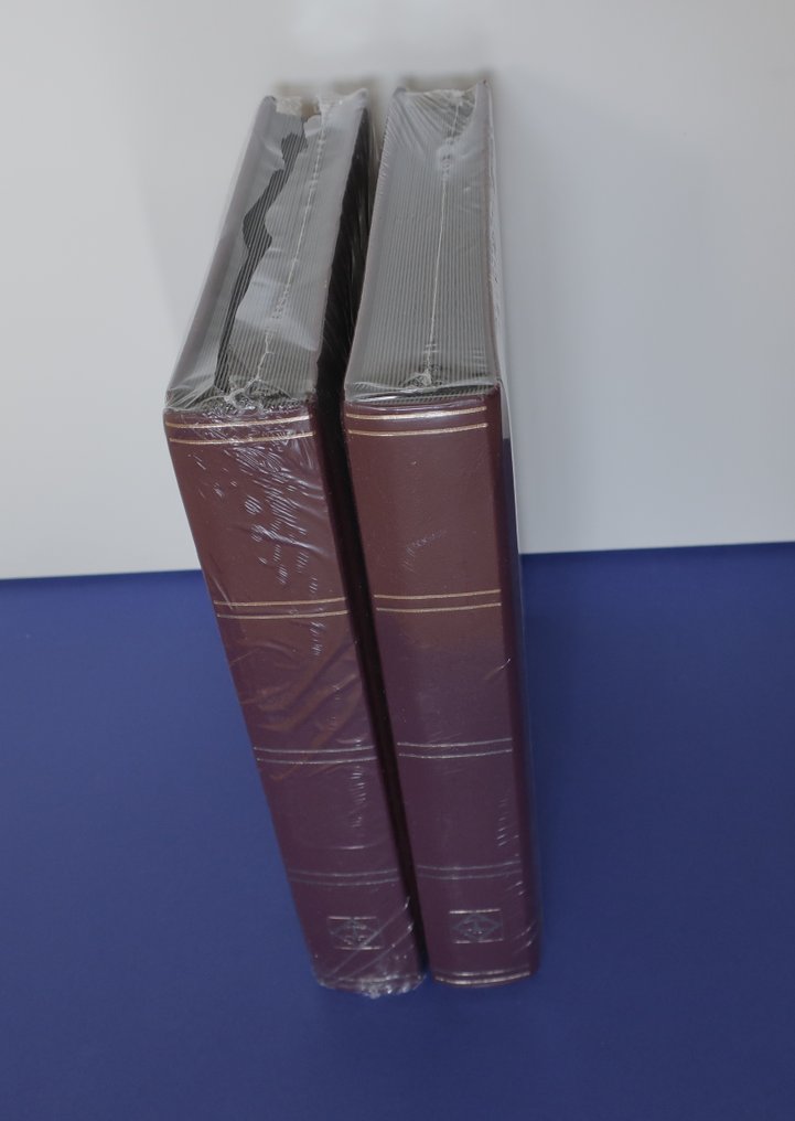 Holland - 2 nye Leuchtturm indsætningsalbums med 60 sorte sider type LSP 4/30. #1.0