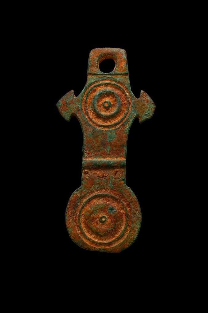 Εποχή των Βίκινγκς Μπρούντζος Μενταγιόν 'Φτερά Κοράκι', σύμβολο των μυθικών πουλιών του Οντίν. (χωρίς τιμή ασφαλείας) #1.0