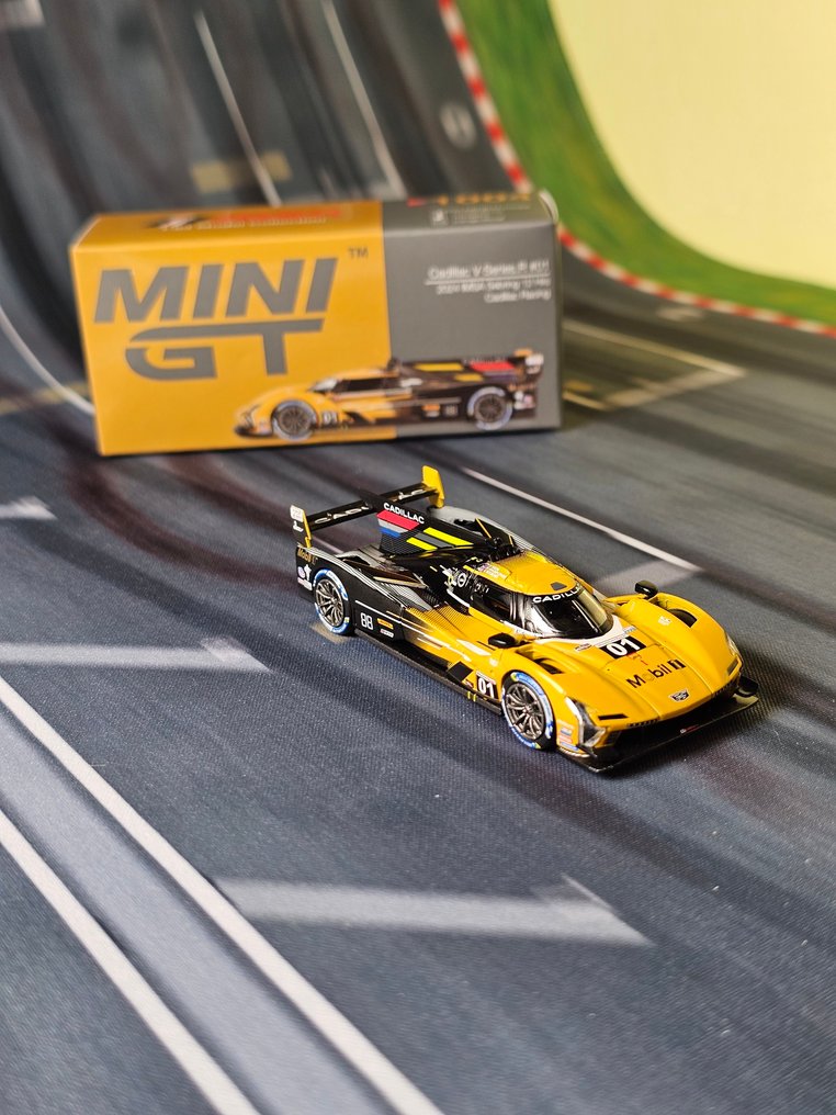 Mini GT, Hot Wheels, Maisto, Majorette, Matchbox 1:64 - Modell autó - Mini GT Cadillac - #01 V-Series.R LMDh 1:64 Gyűjtés #2.1