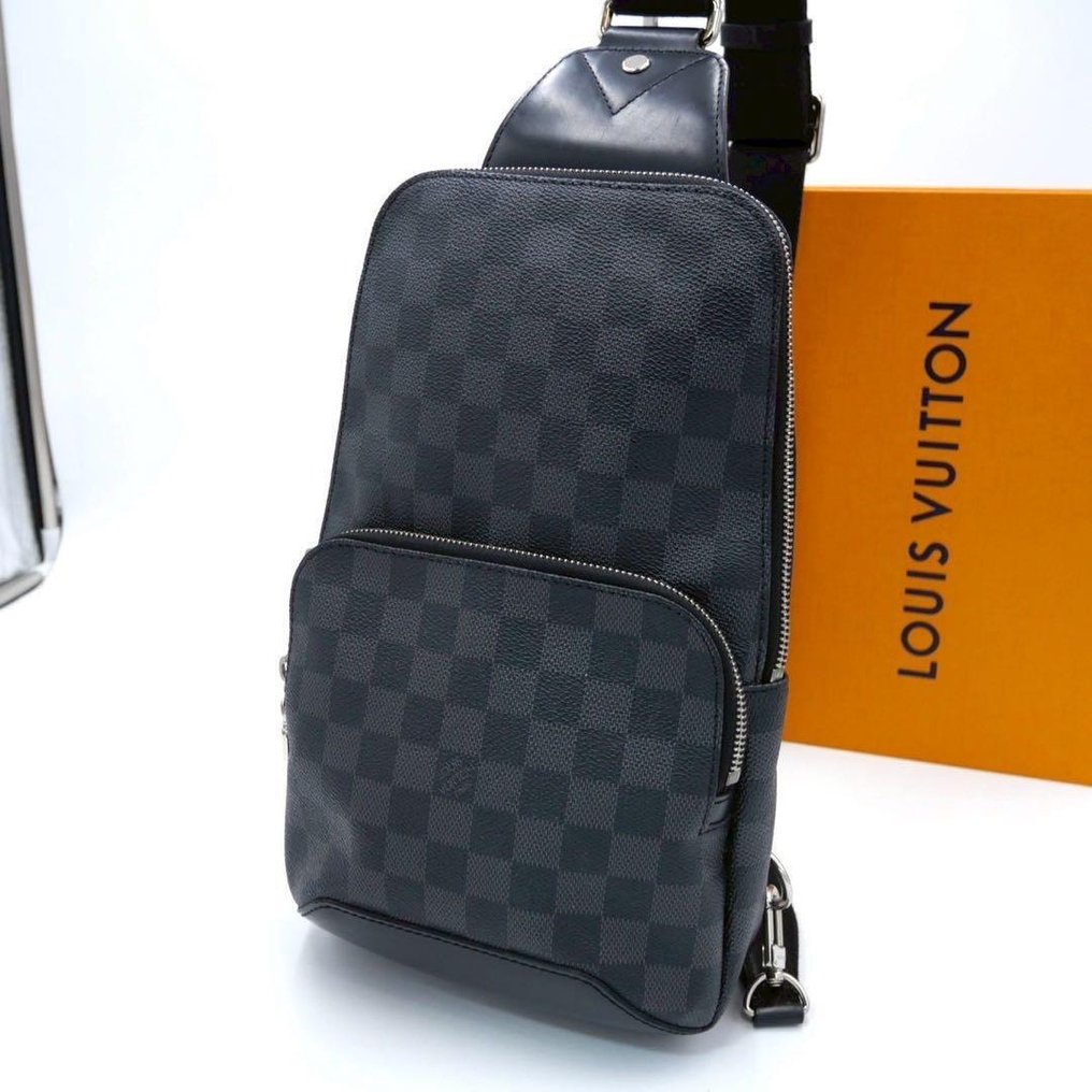 Louis Vuitton - District - Shoulder bag #1.0