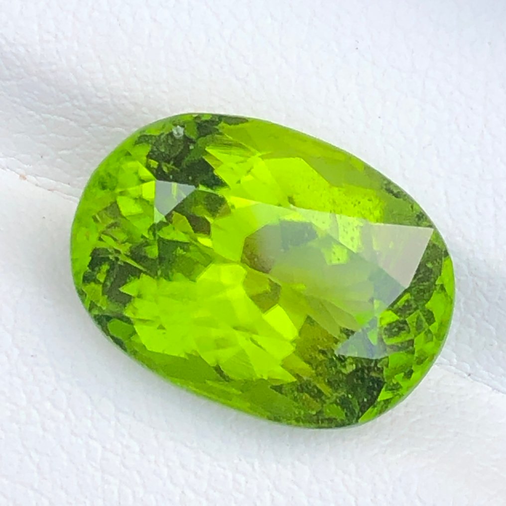 没有保留价 - 1 pcs  绿色, 黄色 橄榄石  - 9.27 ct - 国际宝石研究院（IGI） #3.2