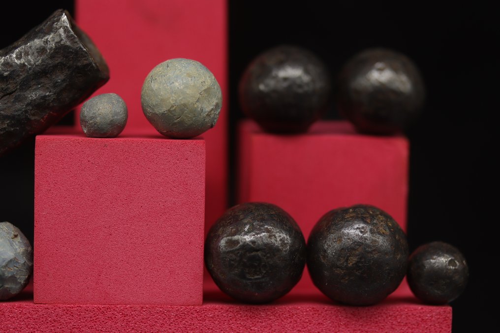 Relíquia - Componente de Ferro + 11 Bolas - século XVIII #2.1