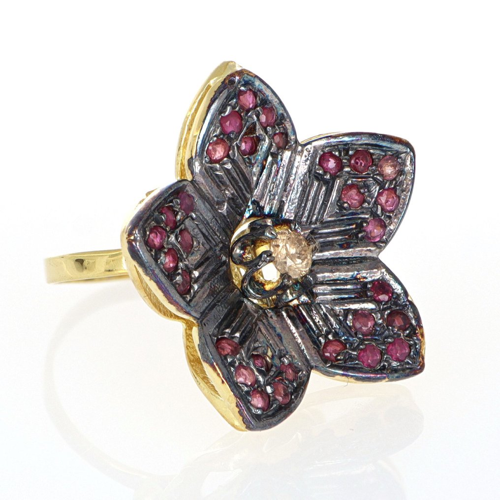 No reserve price - Ring - 14 kt. Yellow gold, Silver Diamond (Natural)  - Ruby #1.0