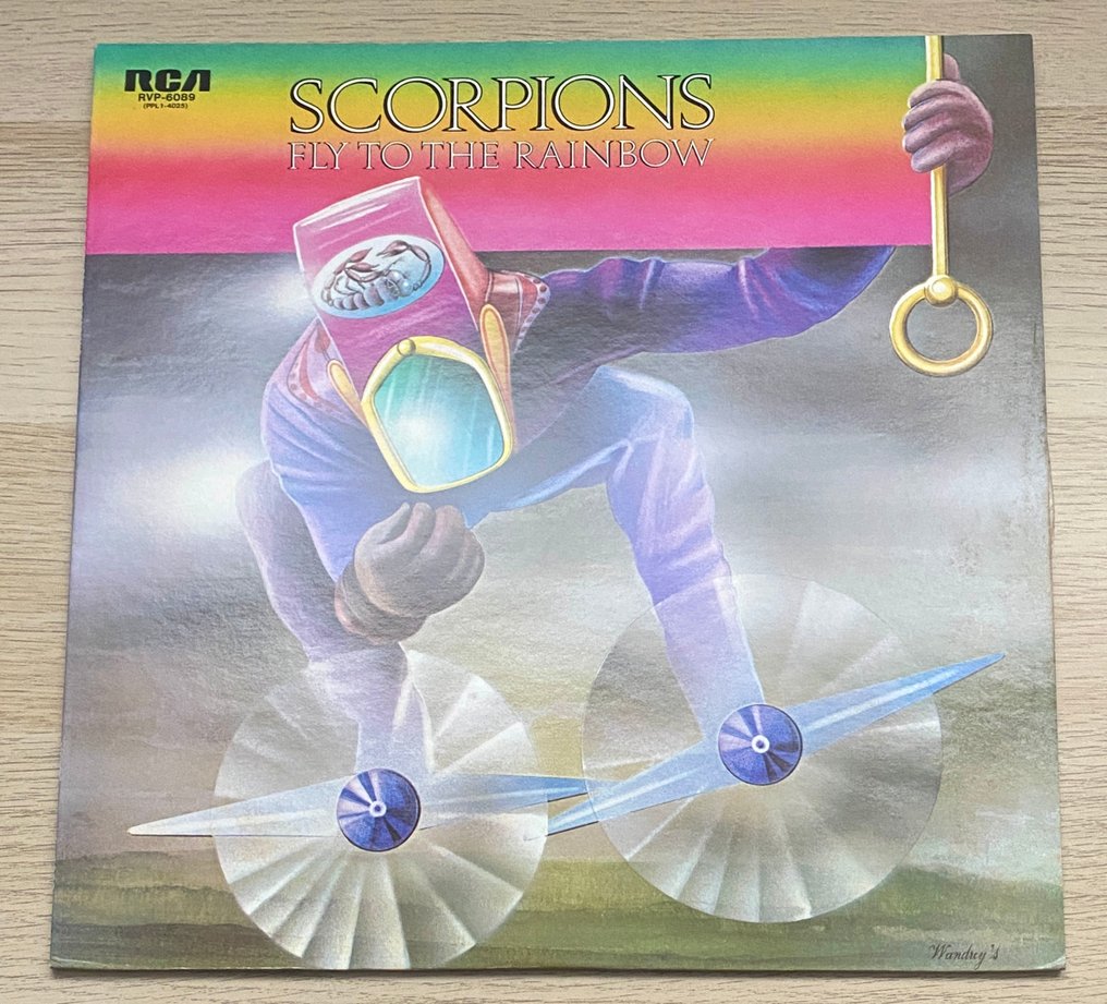 Scorpions - Fly To The Rainbow / First Japanese Pressing / Lyrics Insert / NM - LP Album (stand-alone item) - 1st Pressing, Japanese pressing - 1976 #1.0