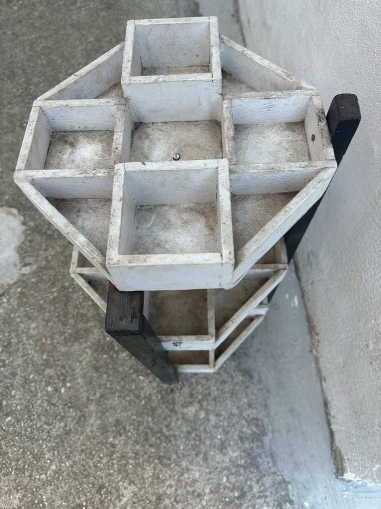 Side table - Wood - Rotating Display #4.3