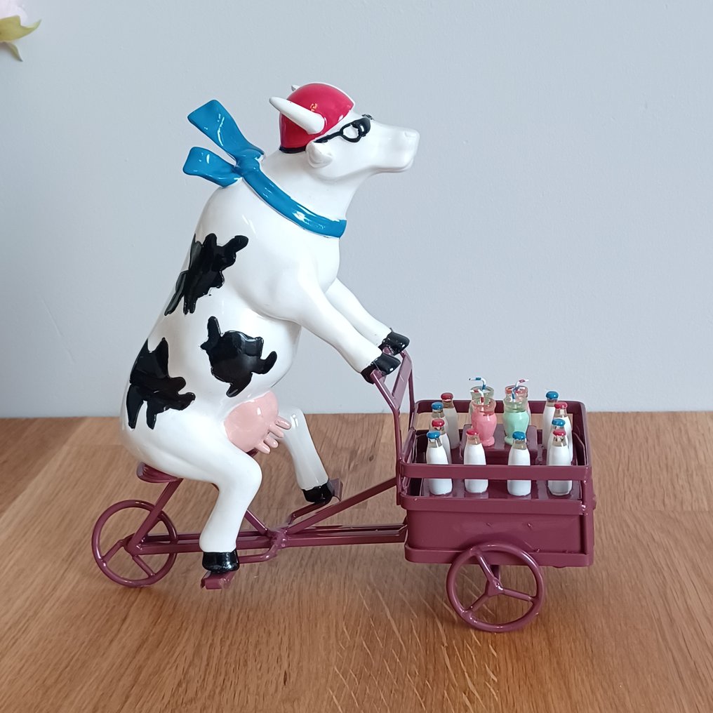 CowParade - 小塑像 - Martine Diotalevi «Lait Triporteur» - 樹脂 #1.0