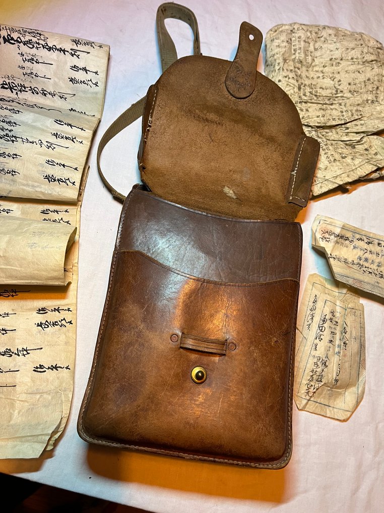 Japan - Leather Officers Documentation Bag with old paper writings - Imperial Army WW2 - Military equipment #4.3