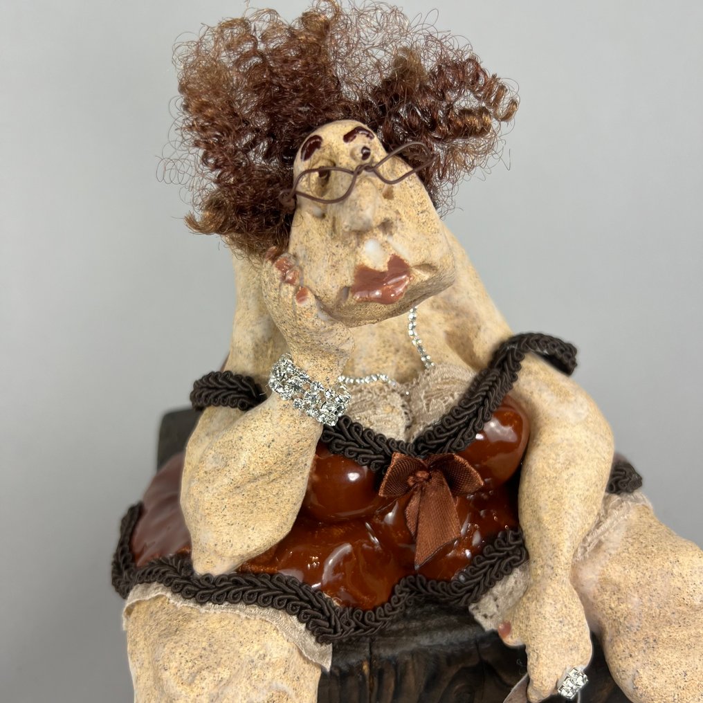 Anna Em - 雕刻, My Lovely Grandma - hand made - 23 cm - 陶瓷 - 2025 #2.1