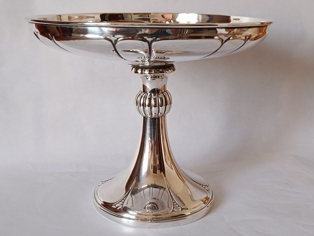 WMF-Attributed - Tafelaufsatz - Versilbertes Messing - Transitional Style #1.0