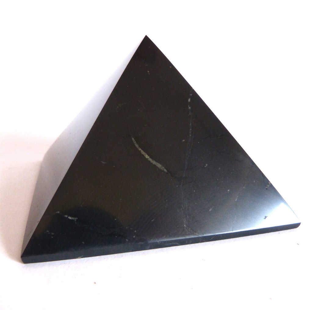 Shungit pyramid- 667 g #4.3