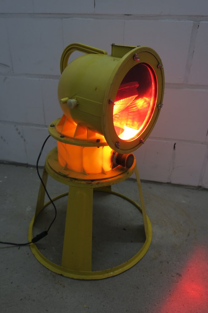 落地灯 - 玻璃, 钢, 铝, 塑料 - 来自军事机场的跑道照明 #2.1