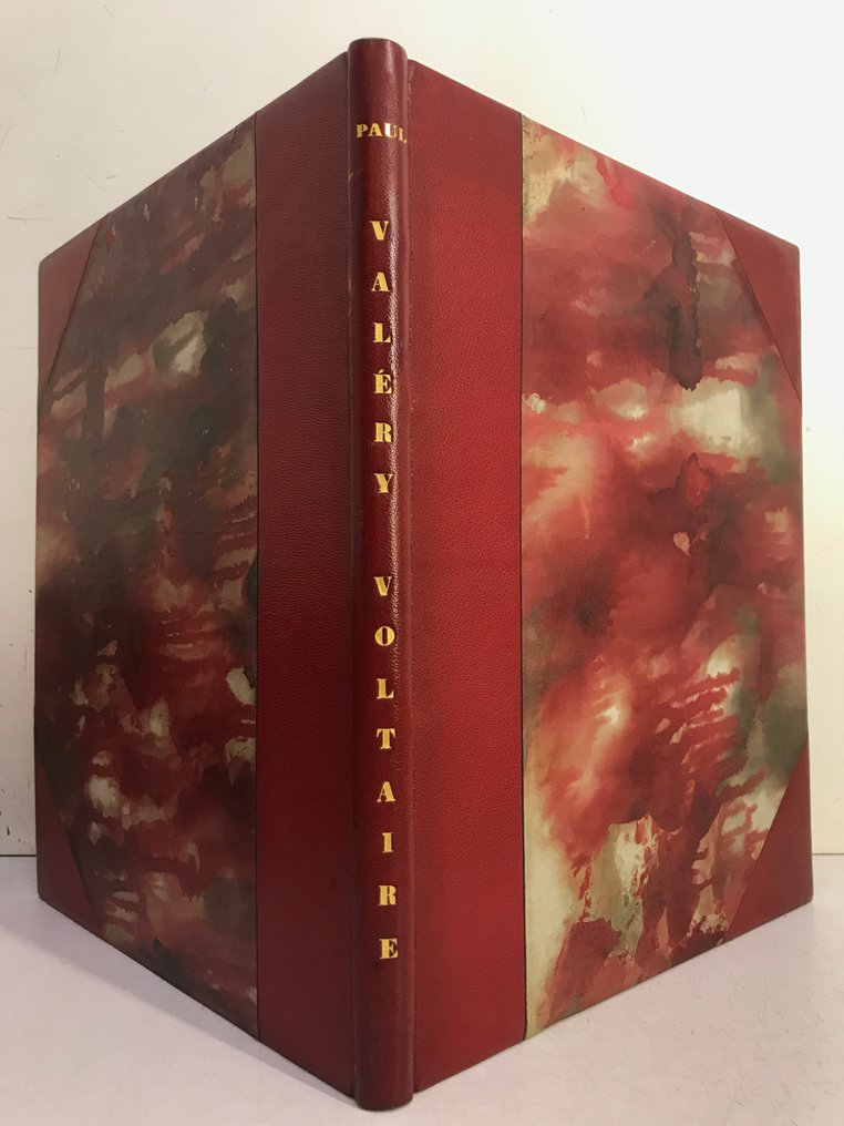 Paul Valéry - Voltaire [1/100 sur vélin; reliure signée de Massénat] - 1945 #1.0