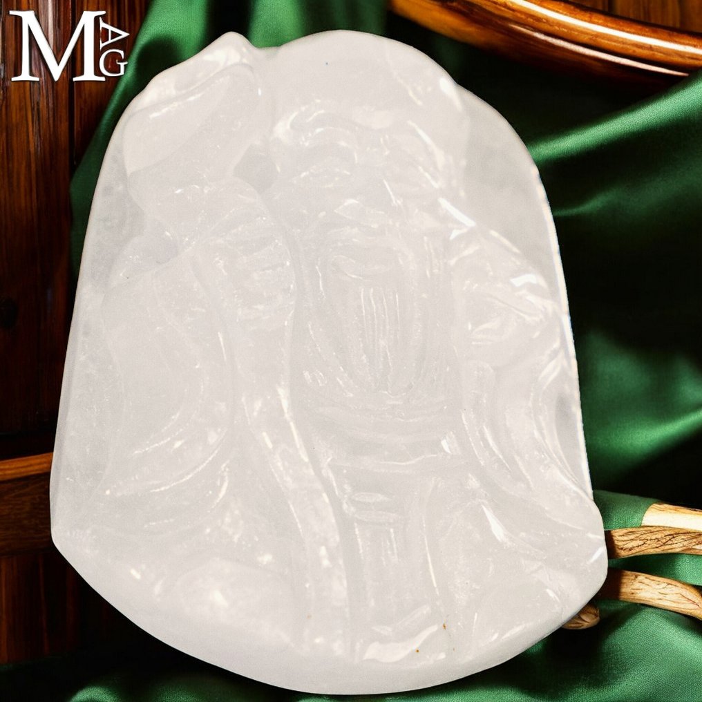 Symbol of longevity - talisman of vitality and blessings Nephrite Jade Longevity Talisman – Shou, the Guardian of Life - Height: 51 mm - Width: 40 mm- 54 g #3.2