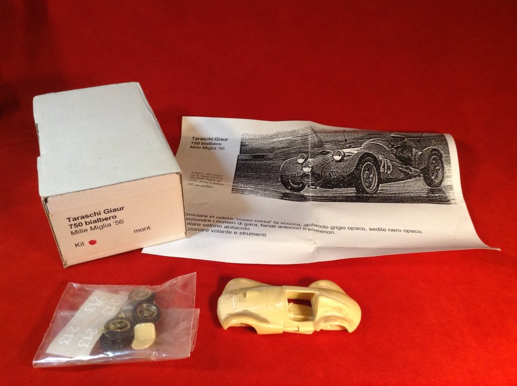 Lilliput - made in Italy 1:43 - Model race car - Taraschi Giaur Barchetta 750cc Bialbero Mille Miglia 1956 #213 Elio Celani - In kit form — with the original box — very rare today — limited run. #1.0