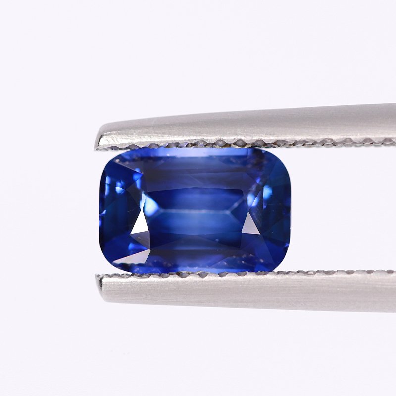 1 pcs Blauw Saffier - 1.73 ct - nternational Colored Gemstone Association (ICA GemLab) #1.0