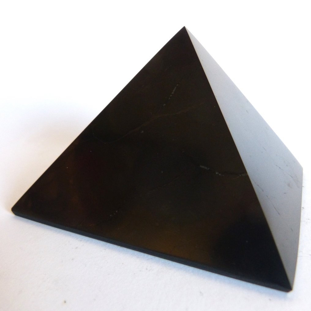Pyramide de shungite - 10 x 7,7 cm- 669 g #3.2