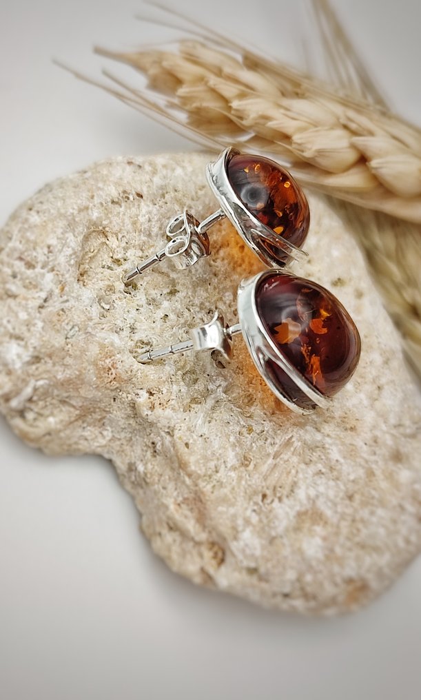 925 silver earrings with top quality amber. - Height: 15 mm - Width: 10 mm- 3.8 g - (1) #1.0