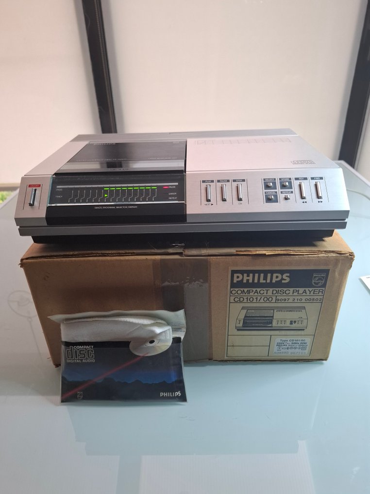 Philips - CD 101 CD player #1.0