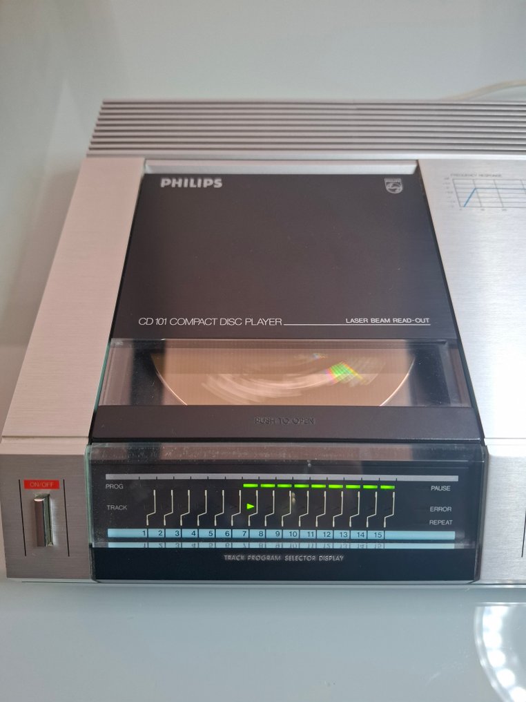 Philips - CD 101 CD player #1.0