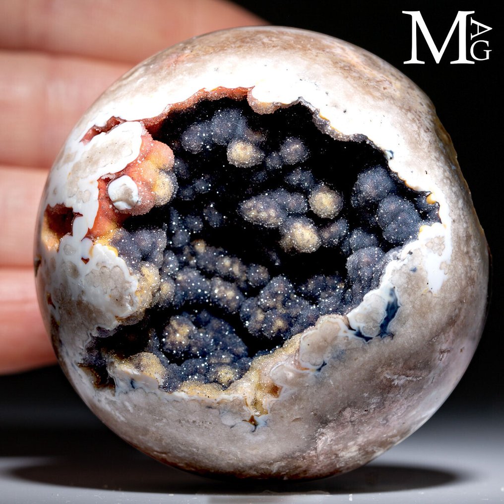 Botryoidal Galaxy Stone - Special Sphere Collection Sphere with botryoidal cavity – a natural structure rich in details - Height: 58 mm - Width: 58 mm- 210 g #2.1