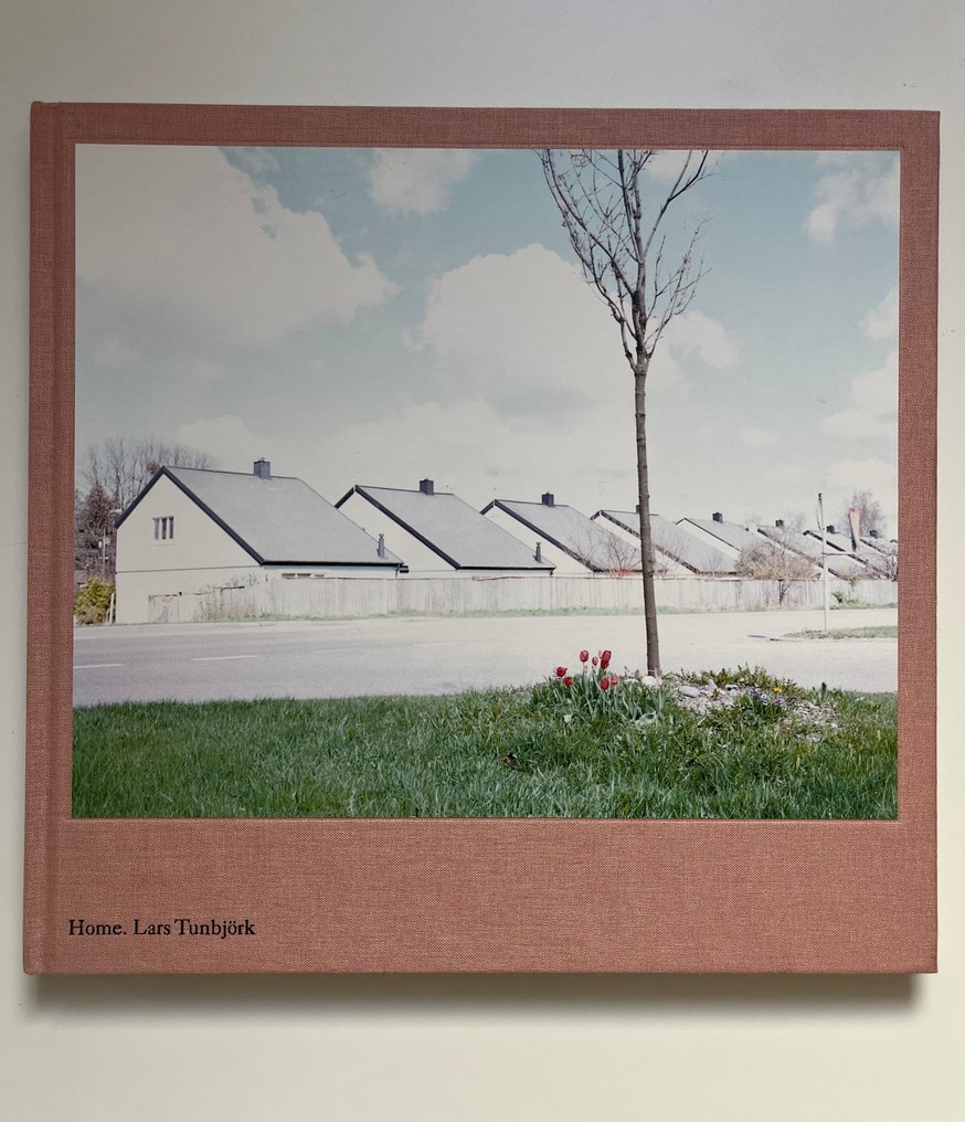 Signed; Lars Tunbjörk - Home - 2002 #1.0