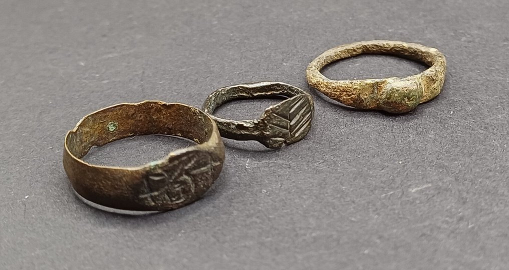 古羅馬 青銅色 装饰戒指 - 20 mm (沒有保留價) #1.0