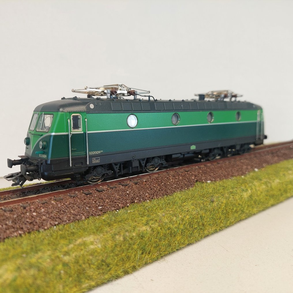 Märklin H0 - 37231 - 電氣火車 (1) - 系列122 - 数字 - SCB, NMBS #1.0