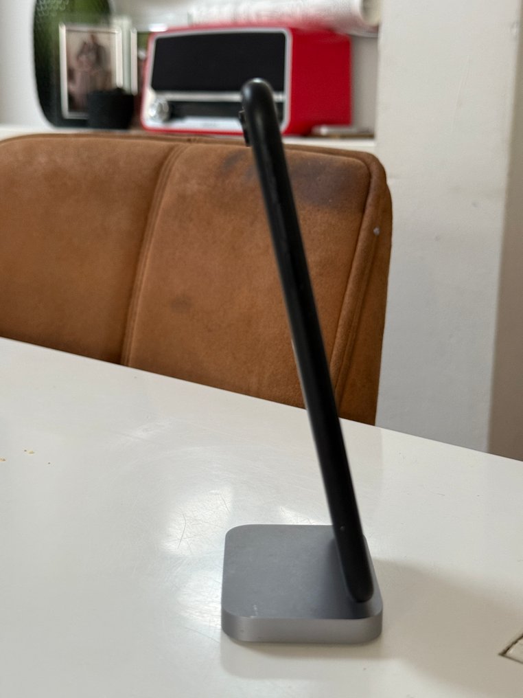 Apple iPhone XR - Mobile phone (1) #1.0