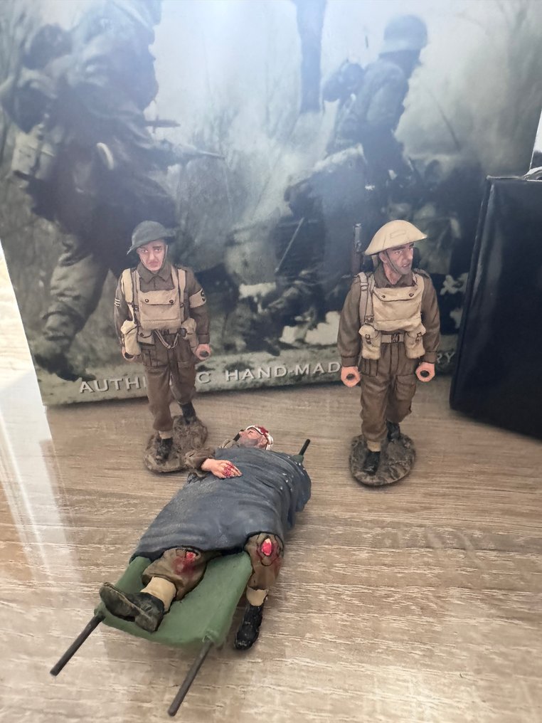 King & Country - Φιγούρα - FOB041 Stretcher Party  (3) - Ρητίνη #1.0