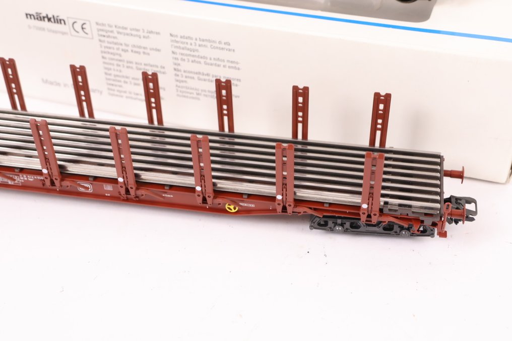Märklin H0 - 4771/4666 - Vagón de tren de mercancías a escala (1) - Tres carros de carga, uno con carga. - DB #4.3